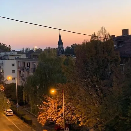 Appartement Hangulatos Tarsashazi Belvarosaban *